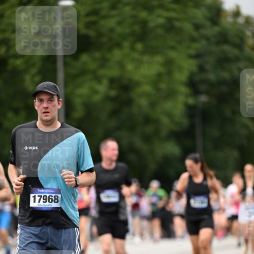29.06.2025 - hella hamburg halbmarathon Dr. Thomas Lammeyer http://msf.ph/oto/8423300 29.06.2025 10:48:49 Kennedybrücke 1026, 1095, 1459, 1802, 1804, 2073, 2186, 2674, 2692, 3065, 3596, 4215, 4968, 5127, 5355, 5730, 5731, 6036, 6895, 7489, 7818, 8058, 8591, 8763, 8870, 9331, 9333, 10285, 10553, 10707 meine-sportfotos.de