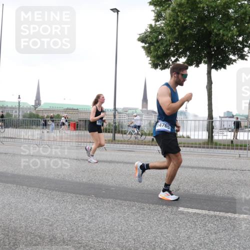 29.06.2025 - hella hamburg halbmarathon Lena Gebhardt http://msf.ph/oto/8423416 29.06.2025 10:53:04 Lombardsbrücke 417, 3787, 14765, 1369, 1826, 2146, 2291, 2362, 2409, 2701, 2988, 3140, 3227, 3787, 4195, 4591, 4626, 4729, 5428, 6135, 6521, 7032, 7483, 7681, 7737, 8414, 8641, 9545, 9764, 10043, 10055, 10417, 10490, 10568, 10600, 10661, 10879, 10981, 11520, 11524, 11919, 12127, 12128, 12193, 12219, 12700, 12994, 13489, 13916, 13917, 14009, 14038, 14765, 14807, 14977, 14979, 16137 meine-sportfotos.de