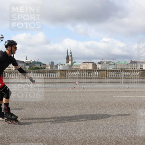 29.06.2025 - hella hamburg halbmarathon Lena Gebhardt http://msf.ph/oto/8423558 29.06.2025 08:58:10 Lombardsbrücke 172 meine-sportfotos.de