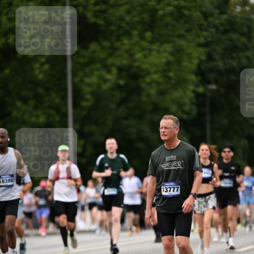 29.06.2025 - hella hamburg halbmarathon Dr. Thomas Lammeyer http://msf.ph/oto/8423706 29.06.2025 10:49:03 Kennedybrücke 1273, 1685, 1713, 2186, 2692, 3238, 3506, 3596, 4215, 5730, 5731, 6002, 6036, 6895, 6922, 7541, 7610, 7818, 8763, 10223, 10303, 10304, 10707 meine-sportfotos.de