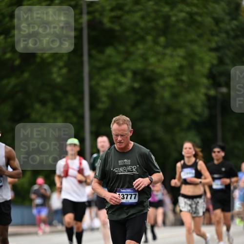 29.06.2025 - hella hamburg halbmarathon Dr. Thomas Lammeyer http://msf.ph/oto/8423739 29.06.2025 10:49:05 Kennedybrücke 1273, 1685, 1713, 2186, 2692, 3238, 3506, 3596, 4215, 5730, 5731, 6002, 6036, 6895, 6922, 7541, 7610, 7818, 8605, 10223, 10303, 10304 meine-sportfotos.de