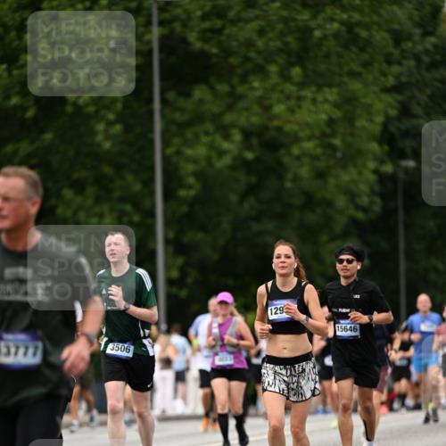 29.06.2025 - hella hamburg halbmarathon Dr. Thomas Lammeyer http://msf.ph/oto/8423777 29.06.2025 10:49:06 Kennedybrücke 1273, 1685, 1713, 2186, 2692, 3238, 3506, 3596, 4215, 5730, 5731, 6002, 6036, 6895, 6922, 7541, 7610, 7818, 8605, 10223, 10303, 10304 meine-sportfotos.de