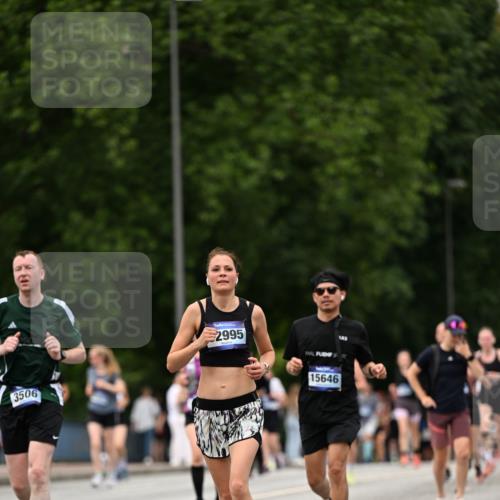 29.06.2025 - hella hamburg halbmarathon Dr. Thomas Lammeyer http://msf.ph/oto/8423825 29.06.2025 10:49:07 Kennedybrücke 1273, 1685, 1713, 2186, 2692, 3238, 3506, 3596, 4215, 5730, 5731, 6002, 6895, 6922, 7541, 7610, 7818, 8605, 10223, 10303, 10304 meine-sportfotos.de