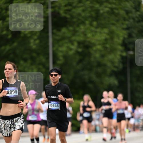29.06.2025 - hella hamburg halbmarathon Dr. Thomas Lammeyer http://msf.ph/oto/8423865 29.06.2025 10:49:09 Kennedybrücke 1273, 1685, 1713, 3238, 3506, 3596, 4215, 5730, 5731, 6002, 6895, 6922, 7216, 7541, 7610, 7818, 8605, 9085, 10223, 10303, 10304 meine-sportfotos.de