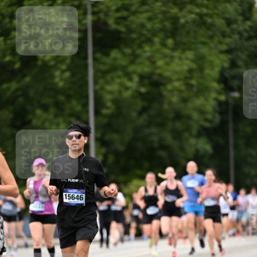 29.06.2025 - hella hamburg halbmarathon Dr. Thomas Lammeyer http://msf.ph/oto/8423884 29.06.2025 10:49:09 Kennedybrücke 1273, 1685, 1713, 3238, 3506, 3596, 4215, 5730, 5731, 6002, 6895, 6922, 7216, 7541, 7610, 7818, 8605, 9085, 10223, 10303, 10304 meine-sportfotos.de