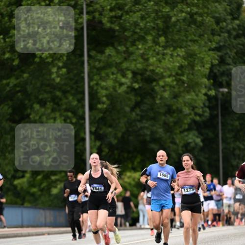 29.06.2025 - hella hamburg halbmarathon Dr. Thomas Lammeyer http://msf.ph/oto/8423943 29.06.2025 10:49:11 Kennedybrücke 1273, 1685, 1713, 3238, 3506, 4215, 5730, 5731, 6002, 6895, 6922, 7216, 7541, 7610, 7818, 8605, 9084, 9085, 10223, 10303, 10304 meine-sportfotos.de