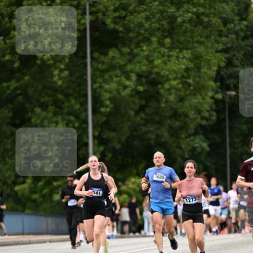 29.06.2025 - hella hamburg halbmarathon Dr. Thomas Lammeyer http://msf.ph/oto/8423953 29.06.2025 10:49:11 Kennedybrücke 1273, 1685, 1713, 3238, 3506, 4215, 5730, 5731, 6002, 6895, 6922, 7216, 7541, 7610, 7818, 8605, 9084, 9085, 10223, 10303, 10304 meine-sportfotos.de