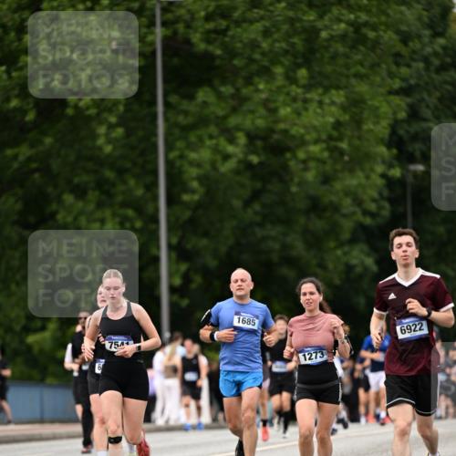 29.06.2025 - hella hamburg halbmarathon Dr. Thomas Lammeyer http://msf.ph/oto/8423976 29.06.2025 10:49:12 Kennedybrücke 1273, 1685, 1713, 3238, 3506, 4215, 5730, 5731, 6002, 6922, 7216, 7541, 7610, 7818, 8605, 9084, 9085, 10223, 10303, 10304 meine-sportfotos.de