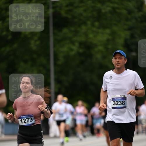 29.06.2025 - hella hamburg halbmarathon Dr. Thomas Lammeyer http://msf.ph/oto/8424112 29.06.2025 10:49:17 Kennedybrücke 1024, 1273, 1685, 1713, 3238, 3506, 4215, 6002, 6841, 6922, 7216, 7541, 7610, 7818, 8605, 8745, 9084, 9085, 10223, 10303, 10304 meine-sportfotos.de