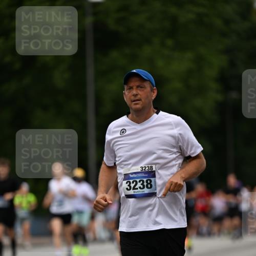 29.06.2025 - hella hamburg halbmarathon Dr. Thomas Lammeyer http://msf.ph/oto/8424154 29.06.2025 10:49:19 Kennedybrücke 1024, 1273, 1685, 1713, 1798, 3238, 3506, 6002, 6841, 6922, 7216, 7541, 7610, 7818, 8605, 8745, 8907, 9084, 9085, 10223, 10303, 10304 meine-sportfotos.de