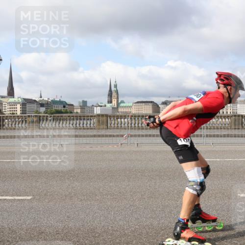 29.06.2025 - hella hamburg halbmarathon Lena Gebhardt http://msf.ph/oto/8424161 29.06.2025 08:58:14 Lombardsbrücke  meine-sportfotos.de