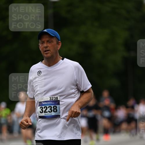 29.06.2025 - hella hamburg halbmarathon Dr. Thomas Lammeyer http://msf.ph/oto/8424171 29.06.2025 10:49:19 Kennedybrücke 1024, 1273, 1685, 1713, 1798, 3238, 3506, 6002, 6841, 6922, 7216, 7541, 7610, 7818, 8605, 8745, 8907, 9084, 9085, 10223, 10303, 10304 meine-sportfotos.de