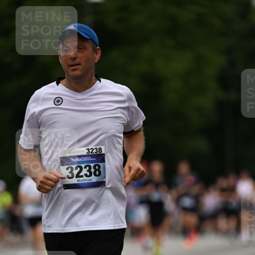 29.06.2025 - hella hamburg halbmarathon Dr. Thomas Lammeyer http://msf.ph/oto/8424179 29.06.2025 10:49:20 Kennedybrücke 1024, 1273, 1685, 1713, 1798, 3238, 3506, 4388, 6002, 6841, 6888, 6922, 7216, 7541, 7610, 8605, 8745, 8907, 9084, 9085, 10223, 10303, 10304 meine-sportfotos.de