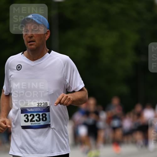 29.06.2025 - hella hamburg halbmarathon Dr. Thomas Lammeyer http://msf.ph/oto/8424189 29.06.2025 10:49:20 Kennedybrücke 1024, 1273, 1685, 1713, 1798, 3238, 3506, 4388, 6002, 6841, 6888, 6922, 7216, 7541, 7610, 8605, 8745, 8907, 9084, 9085, 10223, 10303, 10304 meine-sportfotos.de