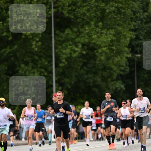 29.06.2025 - hella hamburg halbmarathon Dr. Thomas Lammeyer http://msf.ph/oto/8424233 29.06.2025 10:49:21 Kennedybrücke 1024, 1273, 1685, 1713, 1798, 3238, 3506, 4388, 6002, 6841, 6888, 6922, 7216, 7541, 8605, 8745, 8907, 9084, 9085, 10223, 10303, 10304 meine-sportfotos.de