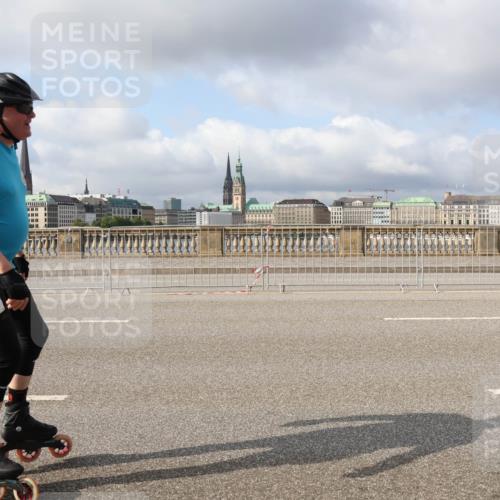 29.06.2025 - hella hamburg halbmarathon Lena Gebhardt http://msf.ph/oto/8424412 29.06.2025 08:58:25 Lombardsbrücke 129 meine-sportfotos.de