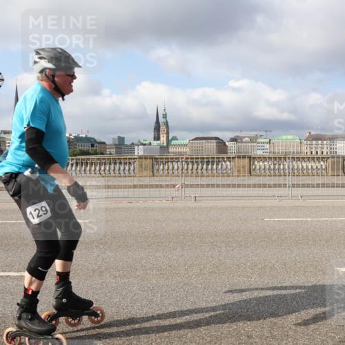 29.06.2025 - hella hamburg halbmarathon Lena Gebhardt http://msf.ph/oto/8424432 29.06.2025 08:58:25 Lombardsbrücke 129 meine-sportfotos.de