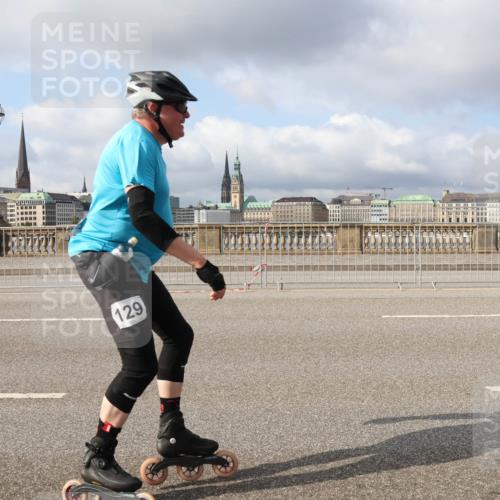 29.06.2025 - hella hamburg halbmarathon Lena Gebhardt http://msf.ph/oto/8424451 29.06.2025 08:58:25 Lombardsbrücke 129 meine-sportfotos.de