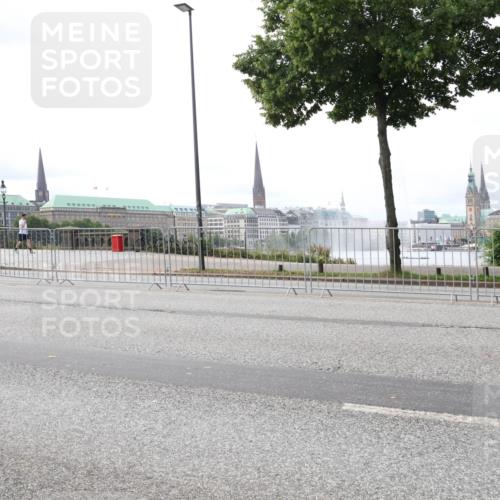 29.06.2025 - hella hamburg halbmarathon Lena Gebhardt http://msf.ph/oto/8424460 29.06.2025 10:28:28 Lombardsbrücke 1505, 3445, 4700, 5369, 5604, 5718, 5903, 5939, 6102, 6418, 6632, 7667, 7980, 8215, 8327, 8560, 9642, 9653, 9654, 9716, 9855, 10434, 11692, 12780, 12842, 13045, 13296, 13400, 13568, 13678, 14017, 14155, 15123, 15256, 15608, 16125, 16643, 18256, 18293, 18604, 19180 meine-sportfotos.de