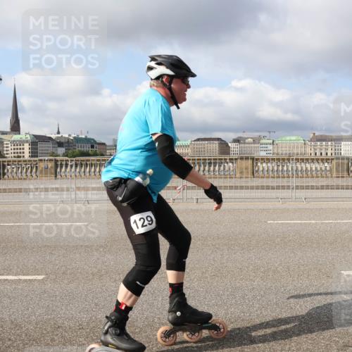 29.06.2025 - hella hamburg halbmarathon Lena Gebhardt http://msf.ph/oto/8424472 29.06.2025 08:58:25 Lombardsbrücke 129 meine-sportfotos.de