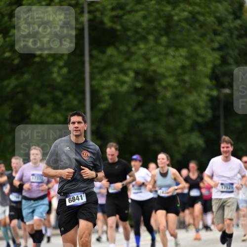 29.06.2025 - hella hamburg halbmarathon Dr. Thomas Lammeyer http://msf.ph/oto/8424498 29.06.2025 10:49:29 Kennedybrücke 1024, 1273, 1685, 1713, 1798, 3238, 3570, 4275, 4337, 4388, 5099, 5949, 6002, 6841, 6888, 7216, 7541, 8605, 8745, 8907, 9084, 9085, 10223, 10668 meine-sportfotos.de