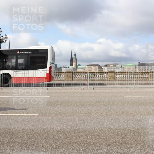 29.06.2025 - hella hamburg halbmarathon Lena Gebhardt http://msf.ph/oto/8424589 29.06.2025 08:58:44 Lombardsbrücke  meine-sportfotos.de