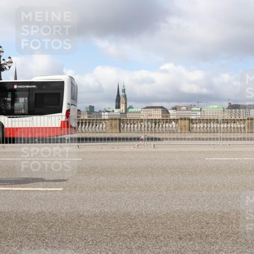 29.06.2025 - hella hamburg halbmarathon Lena Gebhardt http://msf.ph/oto/8424614 29.06.2025 08:58:44 Lombardsbrücke  meine-sportfotos.de
