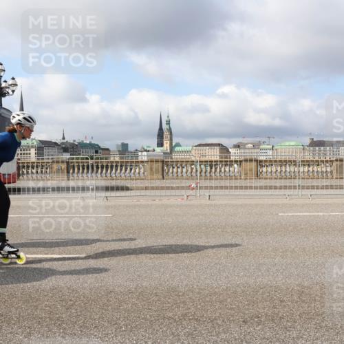 29.06.2025 - hella hamburg halbmarathon Lena Gebhardt http://msf.ph/oto/8424737 29.06.2025 08:58:44 Lombardsbrücke 154 meine-sportfotos.de