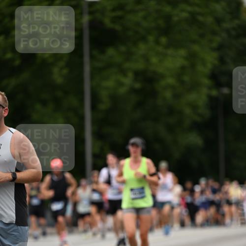 29.06.2025 - hella hamburg halbmarathon Dr. Thomas Lammeyer http://msf.ph/oto/8424812 29.06.2025 10:49:39 Kennedybrücke 1024, 1774, 1798, 2550, 2779, 3570, 4275, 4337, 4388, 5099, 5949, 6841, 6888, 7216, 7859, 7912, 8745, 8907, 9084, 9085, 10562, 10668, 10727 meine-sportfotos.de