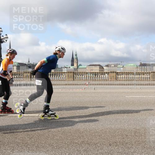 29.06.2025 - hella hamburg halbmarathon Lena Gebhardt http://msf.ph/oto/8424851 29.06.2025 08:58:44 Lombardsbrücke 140, 154 meine-sportfotos.de