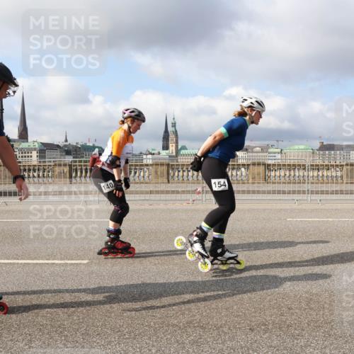 29.06.2025 - hella hamburg halbmarathon Lena Gebhardt http://msf.ph/oto/8424917 29.06.2025 08:58:45 Lombardsbrücke 369, 140, 154 meine-sportfotos.de