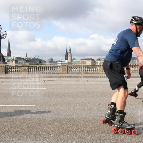 29.06.2025 - hella hamburg halbmarathon Lena Gebhardt http://msf.ph/oto/8425079 29.06.2025 08:58:45 Lombardsbrücke 140 meine-sportfotos.de