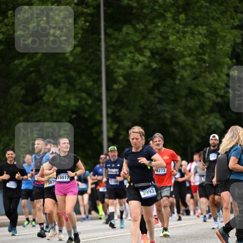 29.06.2025 - hella hamburg halbmarathon Dr. Thomas Lammeyer http://msf.ph/oto/8425091 29.06.2025 10:49:53 Kennedybrücke 1085, 1774, 2550, 2779, 2846, 2954, 3357, 3377, 3570, 3879, 3993, 4275, 4337, 4820, 5099, 5108, 5190, 5339, 5703, 5949, 6763, 7699, 7859, 7912, 8272, 8594, 9536, 10562, 10727, 11119, 11332 meine-sportfotos.de
