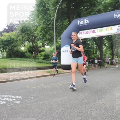 29.06.2025 - hella hamburg halbmarathon KatJ http://msf.ph/oto/8425158 29.06.2025 10:39:13 Zwischen KM18-KM19 1098, 2397, 2636, 2818, 4967, 6286, 8139 meine-sportfotos.de
