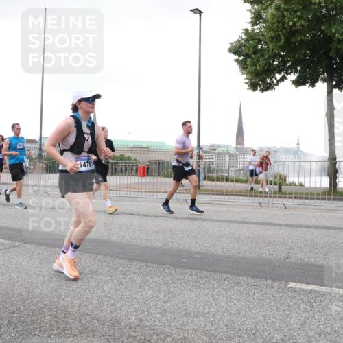 29.06.2025 - hella hamburg halbmarathon Lena Gebhardt http://msf.ph/oto/8425179 29.06.2025 10:53:30 Lombardsbrücke 8212, 8515, 14761, 1340, 1709, 1900, 1906, 1984, 2065, 2291, 2409, 2429, 3226, 4195, 4595, 4626, 4801, 5428, 5562, 5815, 5856, 5857, 6039, 6041, 6044, 6273, 6306, 6521, 6913, 6996, 7039, 7068, 7483, 7537, 7611, 7681, 7876, 7890, 8189, 8212, 8414, 8515, 8906, 9077, 9456, 9531, 9685, 9764, 9771, 9785, 10043, 10175, 10490, 10661, 11520, 11524, 12193, 12219, 12700, 13489, 13916, 13917, 14038, 16137 meine-sportfotos.de