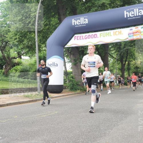 29.06.2025 - hella hamburg halbmarathon KatJ http://msf.ph/oto/8425269 29.06.2025 10:39:16 Zwischen KM18-KM19 1098, 2397, 2818, 4967, 6286, 8139 meine-sportfotos.de