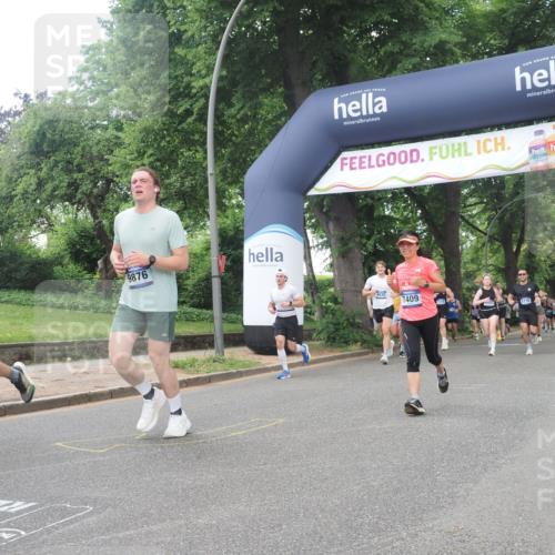 29.06.2025 - hella hamburg halbmarathon KatJ http://msf.ph/oto/8425387 29.06.2025 10:39:20 Zwischen KM18-KM19 1098, 6776, 7409, 8139 meine-sportfotos.de