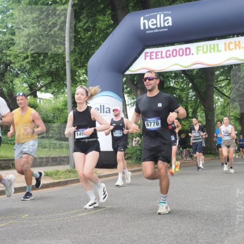 29.06.2025 - hella hamburg halbmarathon KatJ http://msf.ph/oto/8425508 29.06.2025 10:39:23 Zwischen KM18-KM19 3426, 4635, 5116, 5607, 6776, 7409 meine-sportfotos.de