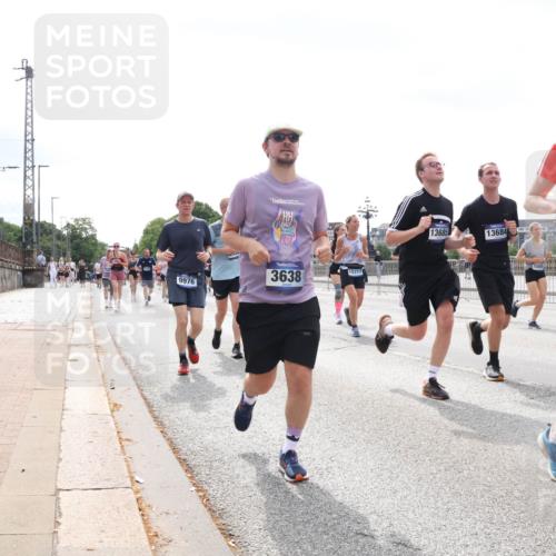 29.06.2025 - hella hamburg halbmarathon Lena Gebhardt http://msf.ph/oto/8425545 29.06.2025 10:43:24 Lombardsbrücke 3638, 15717, 9976, 13685, 13684, 1550, 26, 7872, 1023, 1149, 1155, 1310, 1400, 1467, 1788, 1816, 1878, 2103, 2158, 2267, 2361, 2450, 2971, 3074, 3238, 3329, 3390, 3518, 3638, 3764, 4056, 4177, 4302, 4367, 4680, 4866, 5067, 5214, 5268, 5370, 5610, 5720, 5755, 5967, 6012, 6096, 6226, 6440, 6931, 6971, 6973, 7043, 7197, 7461, 7504, 7872, 7926, 8135, 8184, 8233, 8408, 8435, 8504, 8795, 8991, 9072, 9304, 9639, 9641, 9644, 9831, 9976, 10083, 10180, 10200, 10202, 13049 meine-sportfotos.de