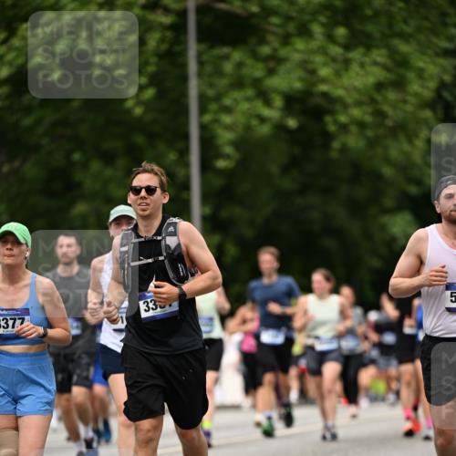 29.06.2025 - hella hamburg halbmarathon Dr. Thomas Lammeyer http://msf.ph/oto/8425662 29.06.2025 10:50:07 Kennedybrücke 1060, 1085, 1465, 1854, 2217, 2657, 2664, 2846, 2954, 2965, 3357, 3377, 3879, 3993, 4099, 4102, 4119, 4820, 5108, 5190, 5339, 5703, 5914, 6393, 6763, 6788, 6980, 7699, 7983, 8272, 8594, 9536, 10562, 11119, 11332 meine-sportfotos.de