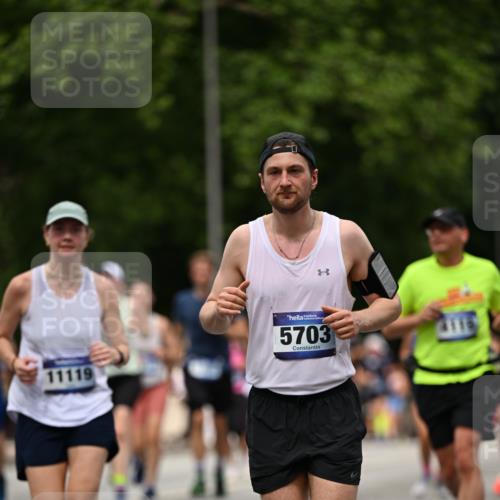 29.06.2025 - hella hamburg halbmarathon Dr. Thomas Lammeyer http://msf.ph/oto/8425750 29.06.2025 10:50:09 Kennedybrücke 1060, 1085, 1465, 1854, 2217, 2657, 2664, 2846, 2954, 2965, 3357, 3377, 3879, 3993, 4099, 4102, 4119, 4820, 5108, 5190, 5339, 5703, 5914, 6393, 6763, 6788, 6980, 7699, 7983, 8272, 8594, 9536, 11119, 11332 meine-sportfotos.de