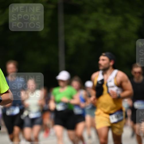 29.06.2025 - hella hamburg halbmarathon Dr. Thomas Lammeyer http://msf.ph/oto/8425872 29.06.2025 10:50:12 Kennedybrücke 1060, 1085, 1426, 1465, 1854, 2217, 2657, 2664, 2846, 2954, 2965, 3357, 3377, 3879, 3993, 4099, 4102, 4119, 4820, 5108, 5703, 5914, 6393, 6763, 6788, 6980, 7530, 7983, 8272, 8594, 11119, 11332, 11393 meine-sportfotos.de