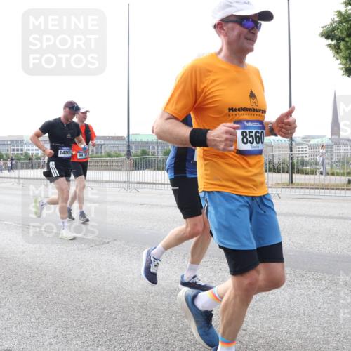 29.06.2025 - hella hamburg halbmarathon Lena Gebhardt http://msf.ph/oto/8425875 29.06.2025 10:28:54 Lombardsbrücke 14205, 6418, 8560, 1518, 1557, 1869, 2688, 3717, 4161, 4362, 4700, 4834, 4982, 5167, 5249, 5250, 5718, 5903, 5939, 6102, 6345, 6418, 7169, 7980, 8048, 8560, 9642, 9716, 9855, 10068, 10434, 12099, 12404, 12442, 13400, 14205, 15143, 15256, 15452, 15453, 15952, 15955, 16125, 16643, 18293, 19180 meine-sportfotos.de