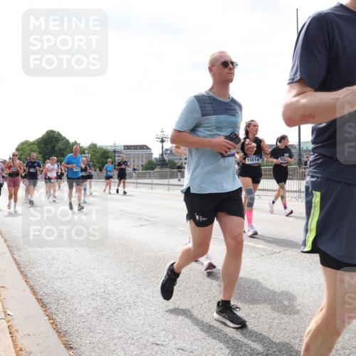29.06.2025 - hella hamburg halbmarathon Lena Gebhardt http://msf.ph/oto/8425906 29.06.2025 10:43:26 Lombardsbrücke 1816, 15514, 9976, 1023, 1149, 1155, 1310, 1400, 1467, 1788, 1816, 1878, 2103, 2158, 2267, 2361, 2971, 3074, 3238, 3329, 3390, 3518, 3638, 3764, 4056, 4177, 4302, 4367, 4680, 4866, 5067, 5192, 5201, 5214, 5268, 5370, 5610, 5720, 5755, 5967, 6012, 6096, 6226, 6440, 6931, 6971, 6973, 7043, 7197, 7205, 7206, 7461, 7504, 7872, 7926, 8000, 8135, 8184, 8233, 8408, 8435, 8504, 8795, 8991, 9072, 9304, 9639, 9641, 9644, 9831, 9976, 10083, 10180, 10200, 10202, 13049 meine-sportfotos.de
