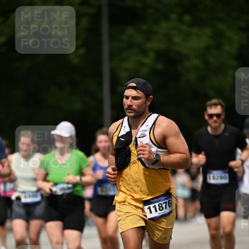 29.06.2025 - hella hamburg halbmarathon Dr. Thomas Lammeyer http://msf.ph/oto/8425907 29.06.2025 10:50:13 Kennedybrücke 1060, 1085, 1421, 1426, 1465, 1854, 2217, 2657, 2664, 2846, 2954, 2965, 3357, 3377, 3879, 4099, 4102, 4119, 4820, 5108, 5703, 5914, 6393, 6763, 6788, 6980, 7530, 7983, 8272, 8594, 11119, 11332, 11393 meine-sportfotos.de
