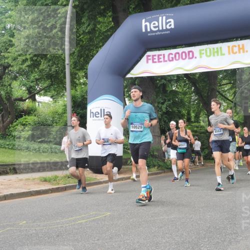 29.06.2025 - hella hamburg halbmarathon KatJ http://msf.ph/oto/8425911 29.06.2025 10:39:28 Zwischen KM18-KM19 2396, 3426, 4558, 4635, 5032, 5116, 5607, 6562, 6776, 7724, 8661, 8720 meine-sportfotos.de