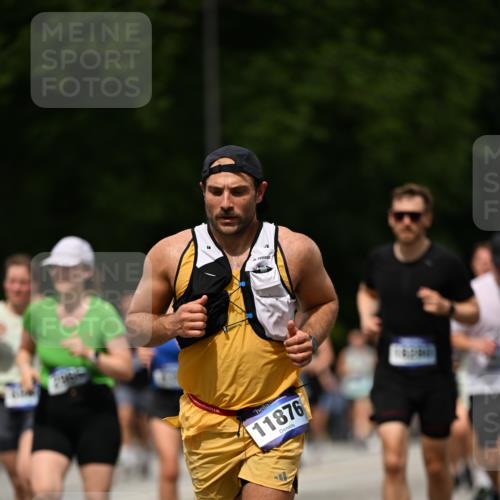 29.06.2025 - hella hamburg halbmarathon Dr. Thomas Lammeyer http://msf.ph/oto/8425923 29.06.2025 10:50:13 Kennedybrücke 1060, 1085, 1421, 1426, 1465, 1854, 2217, 2657, 2664, 2846, 2954, 2965, 3357, 3377, 3879, 4099, 4102, 4119, 4820, 5108, 5703, 5914, 6393, 6763, 6788, 6980, 7530, 7983, 8272, 8594, 11119, 11332, 11393 meine-sportfotos.de