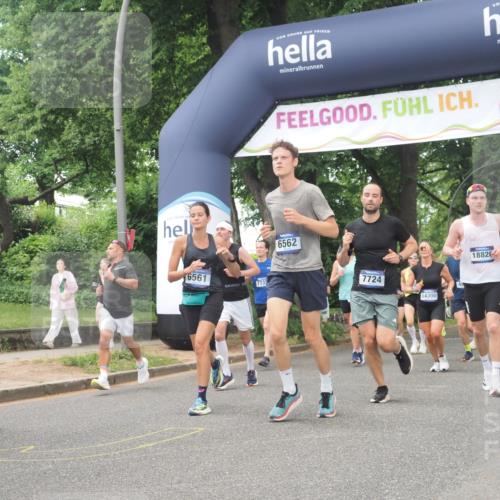 29.06.2025 - hella hamburg halbmarathon KatJ http://msf.ph/oto/8426007 29.06.2025 10:39:30 Zwischen KM18-KM19 2396, 3426, 4558, 4635, 4814, 4839, 5032, 5116, 5607, 6562, 7724, 8661, 8710, 8720 meine-sportfotos.de