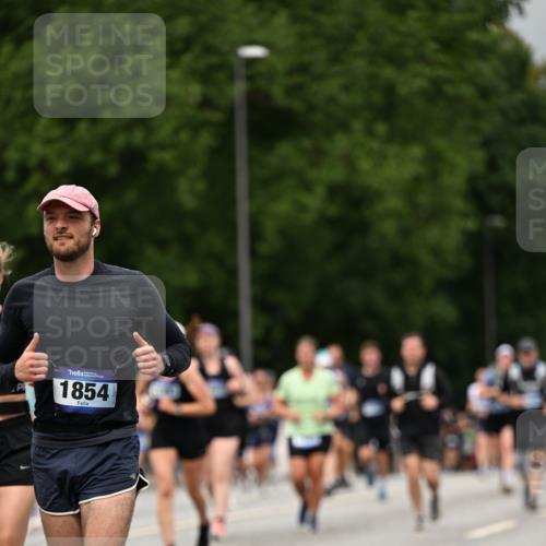 29.06.2025 - hella hamburg halbmarathon Dr. Thomas Lammeyer http://msf.ph/oto/8426262 29.06.2025 10:50:22 Kennedybrücke 1060, 1085, 1421, 1426, 1465, 1854, 1983, 2008, 2217, 2657, 2664, 2965, 3357, 3377, 4099, 4102, 4119, 4223, 4224, 5044, 5914, 6393, 6763, 6788, 6980, 7303, 7530, 7983, 10812, 11119, 11393 meine-sportfotos.de