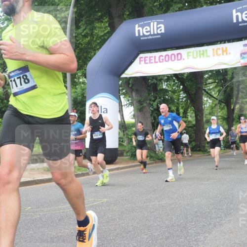 29.06.2025 - hella hamburg halbmarathon KatJ http://msf.ph/oto/8426277 29.06.2025 10:39:35 Zwischen KM18-KM19 1683, 2364, 4121, 4814, 4839, 5032, 5482, 6562, 6657, 7178, 7724, 7732, 8172, 8661, 8710 meine-sportfotos.de